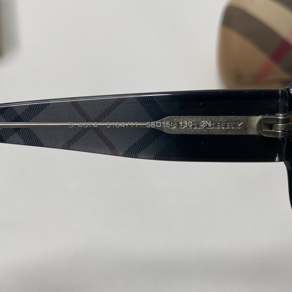 Black Burberry Sunglasses 100% Authentic - Picture 3 of 5